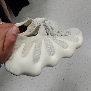 Yeezy 450 Cloud White Size 5